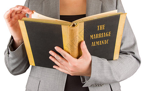 妇女阅读婚姻传教士学习男性仪式女性牧师精神女士宗教男人新娘图片