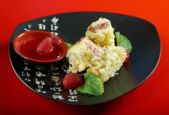 香蕉甜言蜜语美味棕色寿司盘子午餐宏观甜点红色食物煎饼图片