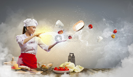 亚洲女性用魔法烹饪杯子帽子空气面粉成人蔬菜女士胡椒食物沙拉图片