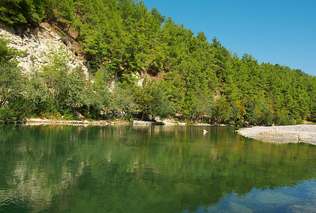 山河溪流生态石头远足火鸡季节旅行绿色乡村瀑布图片