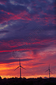 风涡轮地球电气生态风车日出螺旋旋转涡轮机活力天空图片