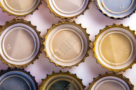 啤酒瓶盖开场白皇冠气体液体酒精宏观酒吧瓶子帽子渲染图片