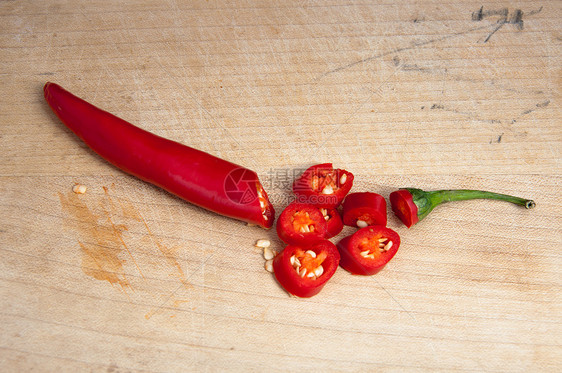 切片辣椒辣椒厨房工作室烹饪燃烧美食水果香料宏观植物蔬菜图片