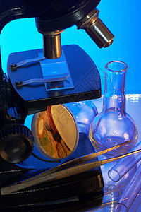 显微镜和试管科学临床测试药品玻璃疾病实验室生物学学习医院图片