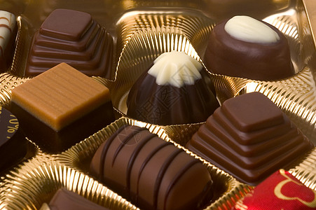 巧克力生日糖豆诱惑盒子糖果可可周年庆典礼物甜点背景图片