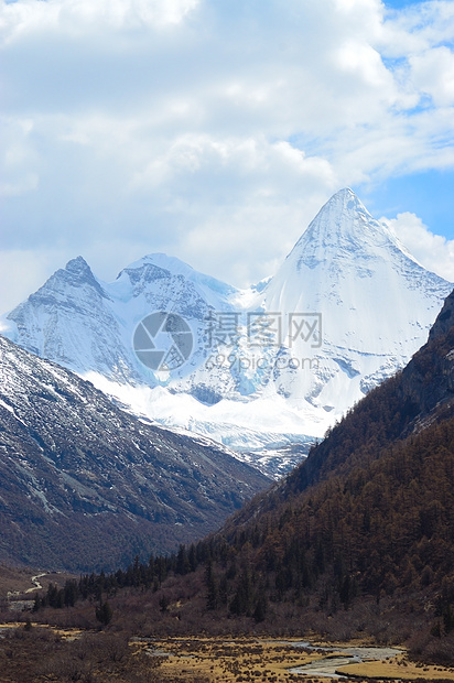 雪山场景网站高原白色金子地标高地阳光藏区风景图片