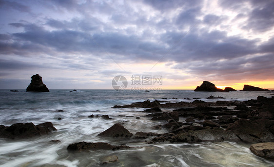 穆贝湾地质学岩石地平线天空海浪天气海岸旅行海景阳光图片