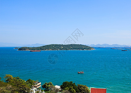 西昌岛的顶端景色 川布里 泰国蓝色旅行绿色海洋场景漂浮天空商业风景船运图片