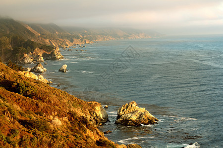 美丽的加利福尼亚海岸Name沿海波浪海景荒野悬崖海岸线支撑天空环境晴天图片