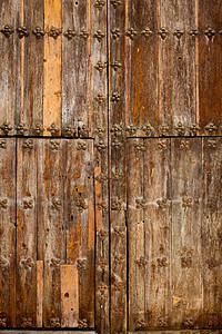 西班牙的古董教堂木制门图片