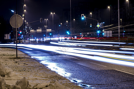 夜里十字路口图片