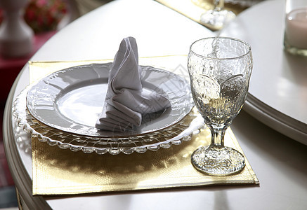空玻璃杯机构餐厅桌布用餐水晶奢华餐具餐巾银器食物图片