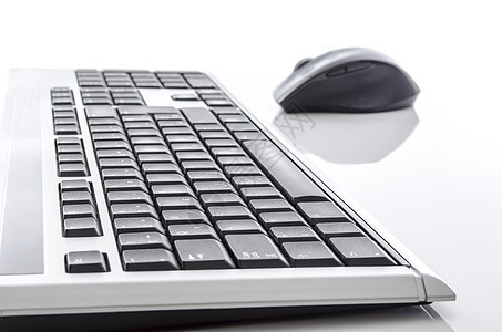 键盘和鼠标黑色木板硬件电脑计算老鼠电子产品白色网络技术图片