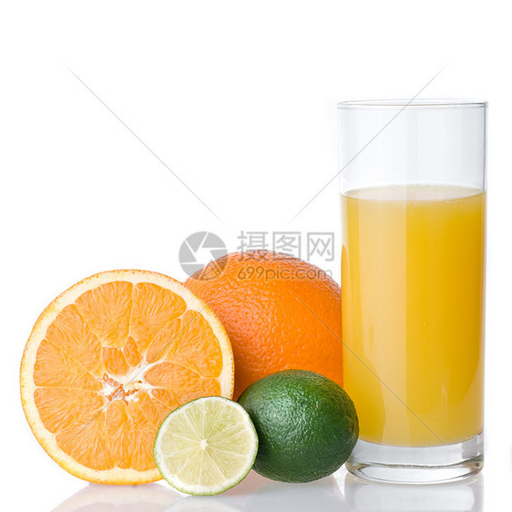 橙汁和橙汁 白上与石灰隔离图片
