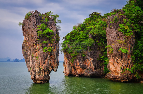 安达曼海Phang Nga湾的詹姆斯·邦德岛海洋风景图片