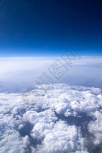 天空天际天堂臭氧美丽气候蓝色白色柔软度场景云景图片