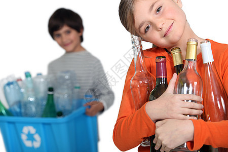 儿童回收玻璃瓶图片