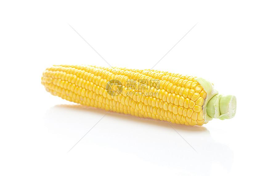 白上孤立的成熟黄玉米绿色水果叶子丝绸场地食物蔬菜耳朵内核棒子图片