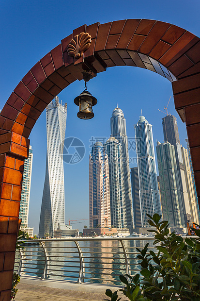 阿联酋迪拜高楼建筑和街道奢华住宅金融旅行场景财富玻璃生活摩天大楼商业图片