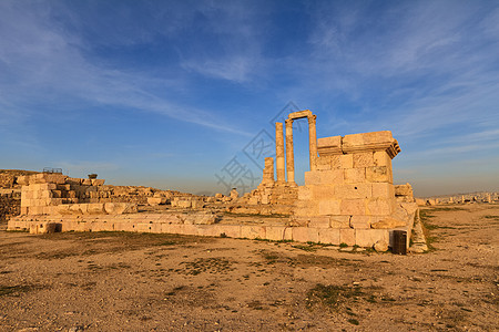 约旦AlQasr工地安曼Citadel的大力神寺岩石晴天帝国建筑学堡垒地标废墟古董寺庙城市图片