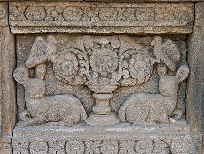 印度尼西亚普兰巴南寺庙墙上的雕刻废墟宗教动物雕像浮雕宽慰建筑地标故事神话图片