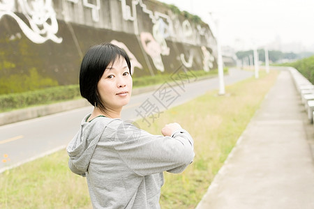 利萨拉特妇女闲暇健身房女性公园身体火车女士活力活动运动装图片