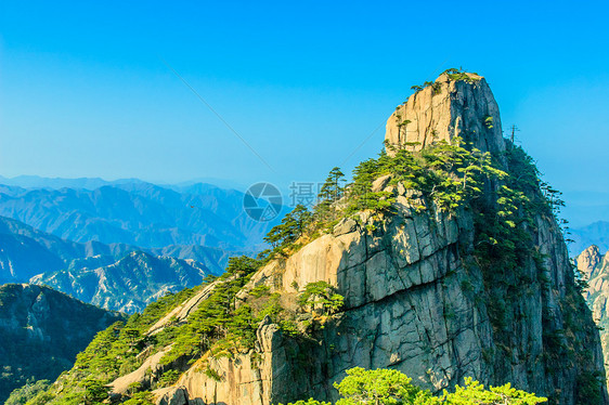 黄山和树红色日落网站旅游文化树木天空石头风景晴天图片