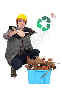 贸易商跪在垃圾桶旁图片
