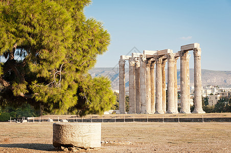希腊雅典奥利密普安宙斯寺柱子古物天空建筑运动员考古学历史建筑学纪念碑大理石图片