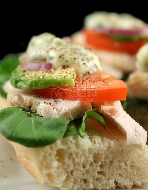 鸡指三明治美食香菜草药沙拉味道小吃胡椒蔬菜午餐美味图片