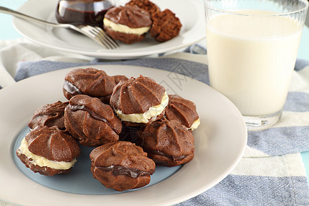 饼干和牛奶味道食物餐巾美味奶制品奶油浪费巧克力美食育肥图片