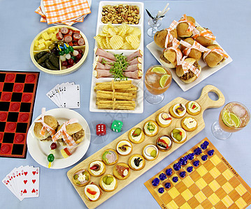 夜间运动游戏扑克牌面包设置桌面洋葱青柠乐趣跳棋坚果美食图片
