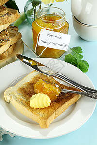 玛玛莱德安托阿斯特美食早餐盘子黄油营养面包美味课程葡萄干味道图片