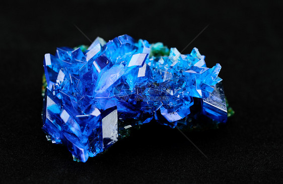 硫酸铜地质学硫酸石头矿物蓝色科学实验室宏观化学水晶图片
