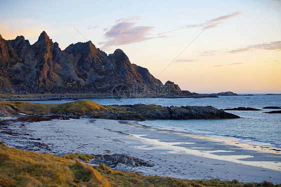 午夜日光海岸线海岸风景天空海滩太阳峡湾岩石日落旅行图片