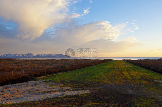 午夜日光旅行风景海洋目的地海岸线海岸天空日落太阳峡湾图片