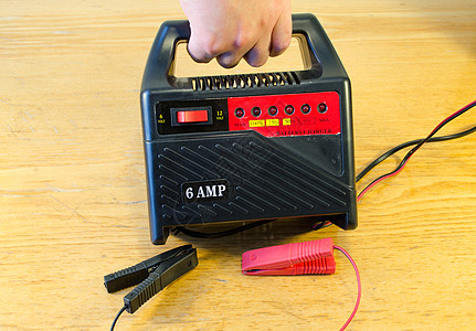 6V 12V 6AMP 6AMP充电器工具家图片