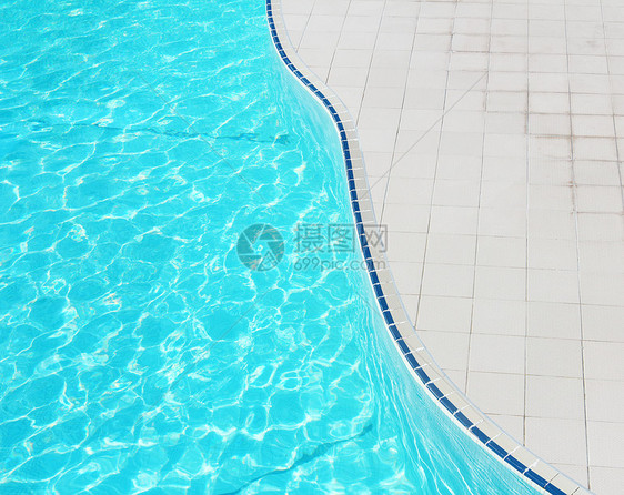 游泳池部分波纹闲暇酒店反射娱乐水池蓝色海浪涟漪游泳图片