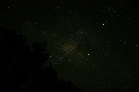 空中连廊银河与天空中的星星天文拉廊天空天文学星系教育摄影银河系照片夜空背景
