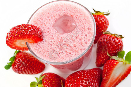草莓冰淇淋茶点叶子浆果奶制品液体牛奶食物饮食酸奶甜点图片