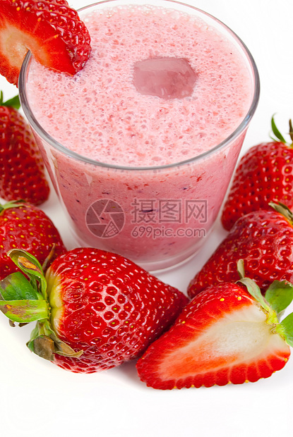 草莓冰淇淋茶点早餐甜点美食营养果汁水果牛奶玻璃浆果图片