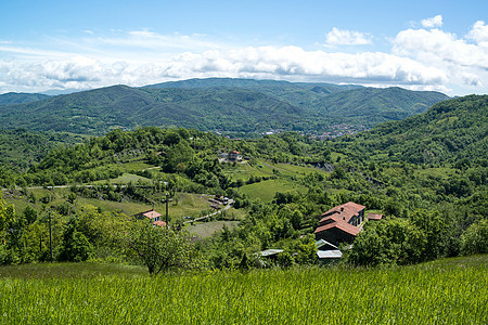 意大利利古里亚的Liguria山坡村图片