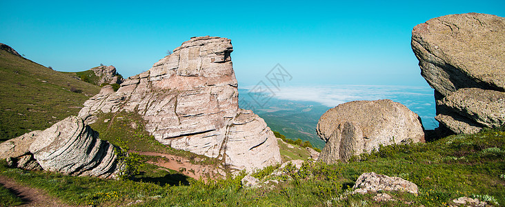 山岳的美丽全景顶峰旅游风景高山森林岩石国家石头悬崖峡谷图片