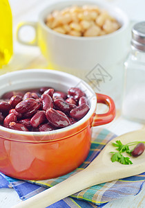 红豆和白豆玉米蔬菜陶器小吃香料种子植物饮食陶瓷午餐图片