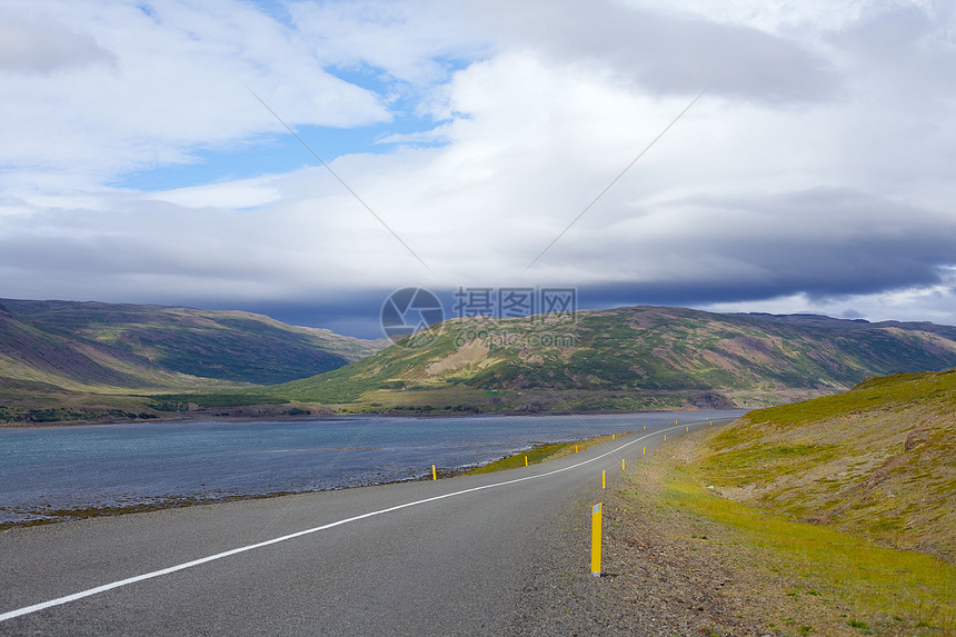 冰原的风景道路蓝色车道火山爬坡岛屿全景天气天空沥青划分图片