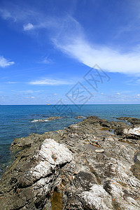 泰国沙美岛海滩天空植物阳光树叶热带环境冲浪地平线植物群图片