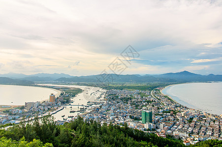 波浪侵蚀山脉旅游彩色水平照片天空闲暇海洋建筑物图片