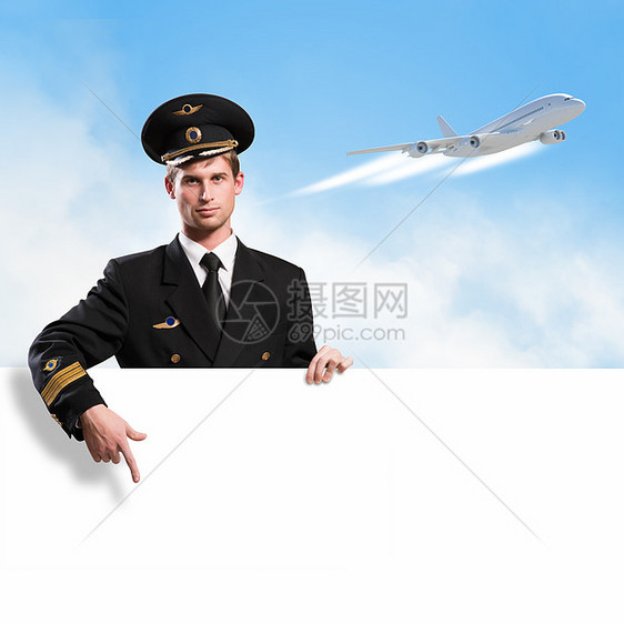 以持有空广告牌的形式进行试点绘画木板航空航空公司喷射标语广告销售指挥官侦察员图片