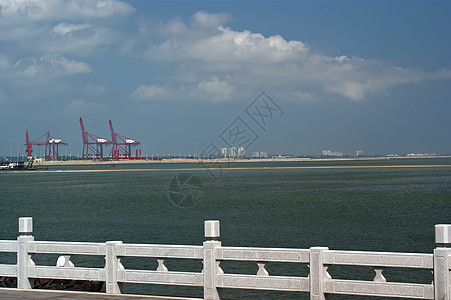 中国海南岛热带沿海景点的中国海南岛海滩码头风景海风旅行太阳冲浪假期闲暇游艇图片