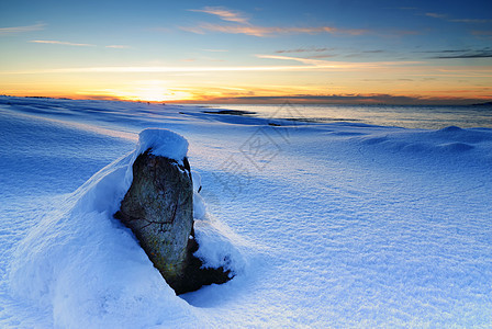 图尼内斯弗里尔岩石海岸日落景观图片